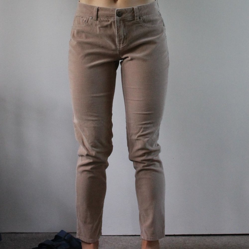 Telluride Low-Rise Beige Corduroy Pants, Size 8